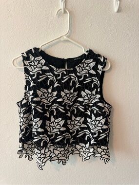 Ark & Co Black & White Floral Lace Crop Top
